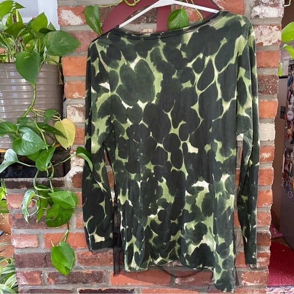 Vera wang green mesh top - Picture 3 of 3